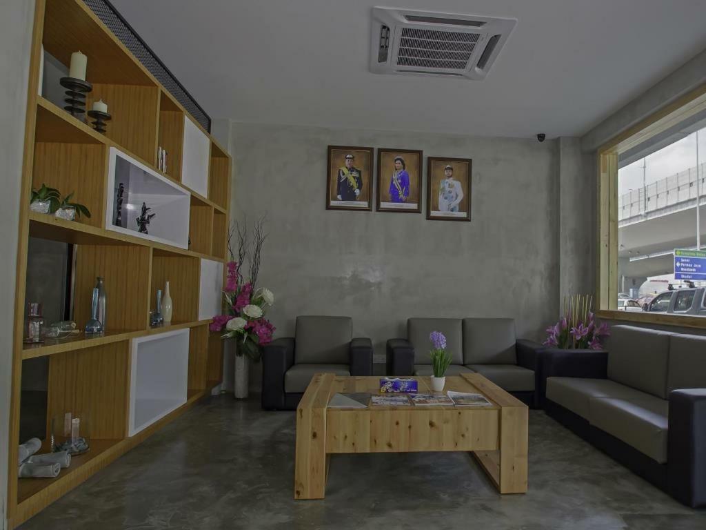 Insta Hotel Johor Bahru Exterior foto